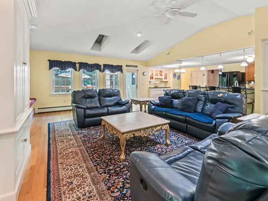 14 Running Brook Cir, Ashland, MA 01721 - #2