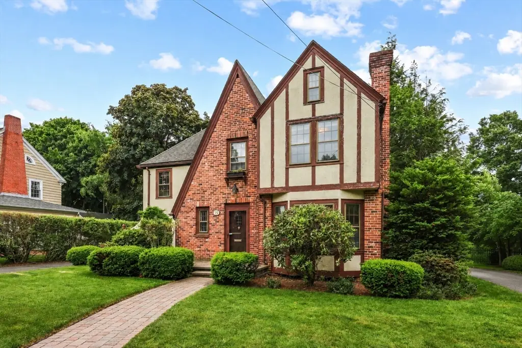 19 Harwich Road, Longmeadow, MA 01106 - #1