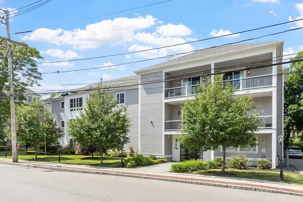 76 South Ave #201, Natick, MA 01760