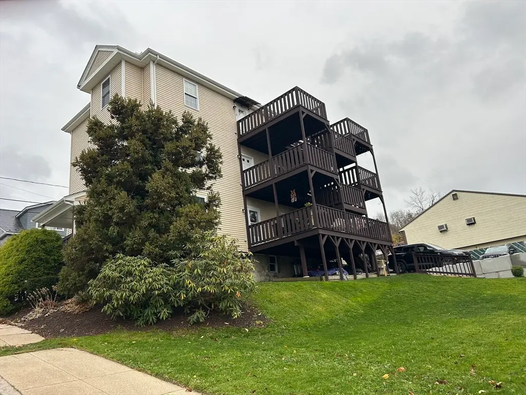 131 Stewart #3B, Fall River, MA 02720 - #1