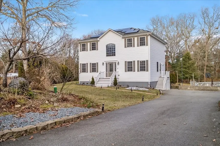 15 Stonewall Ave, Dartmouth, MA 02747 - #2