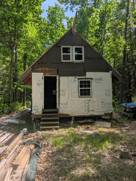 127 Round Hill Rd, Chester, MA 01011 - #1