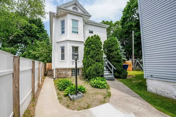 307 Austin St, New Bedford, MA 02740