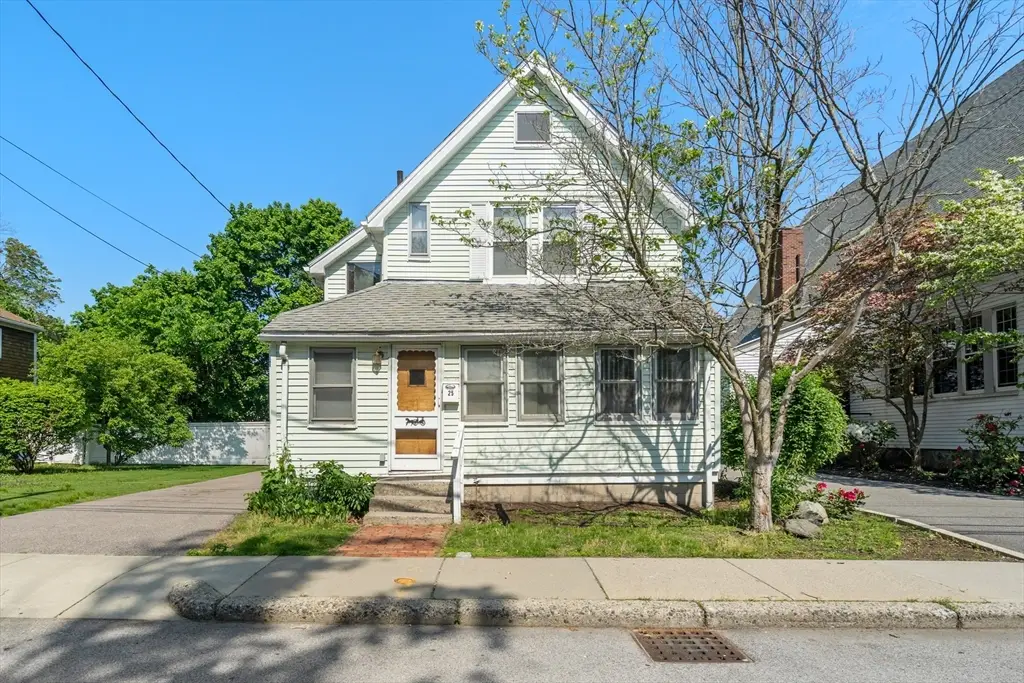 25 Curve St, Newton, MA 02465 - #1