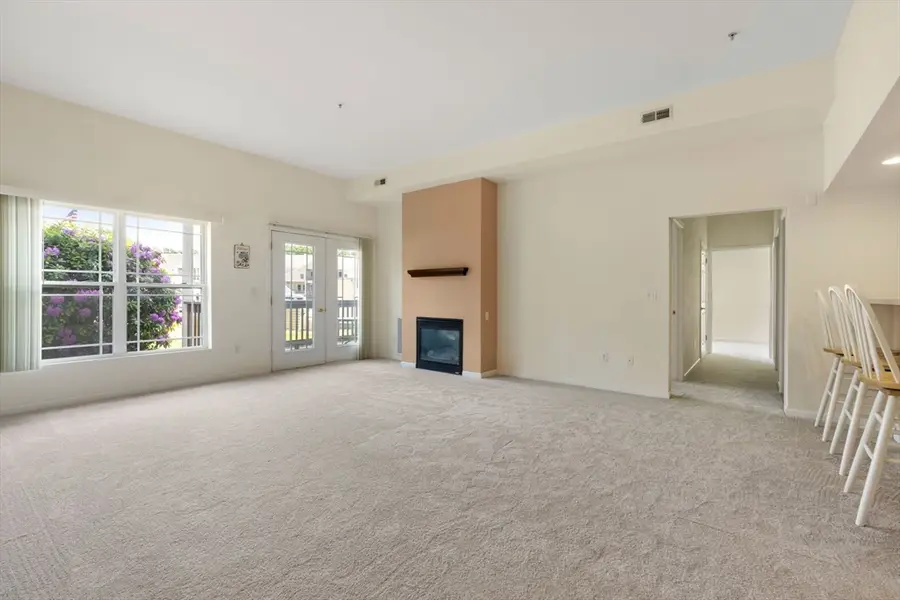 218 Reservoir St #103, Holden, MA 01520 - #2