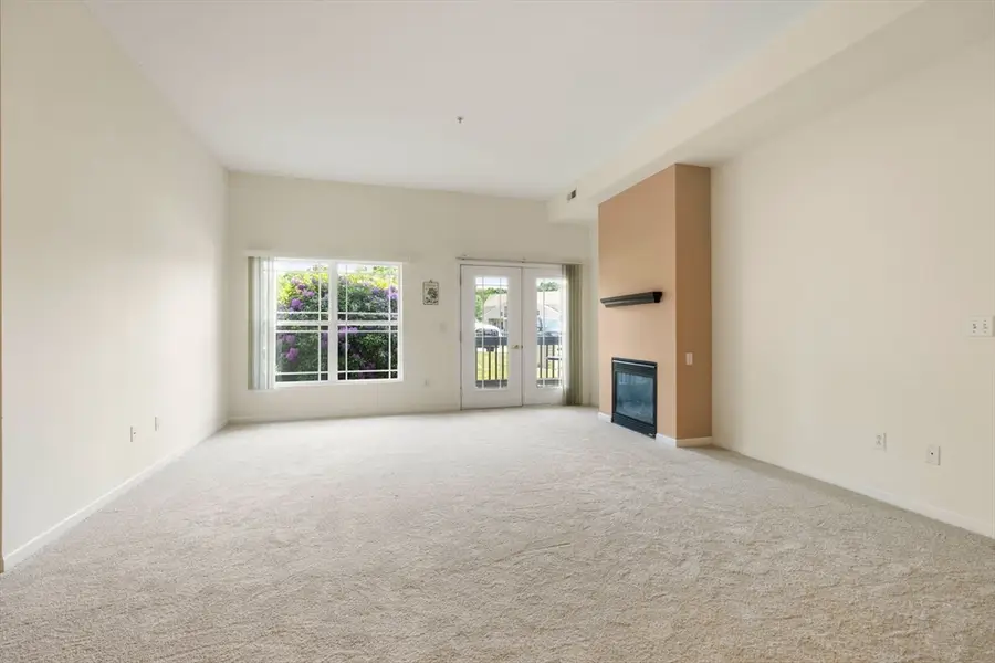 218 Reservoir St #103, Holden, MA 01520 - #3