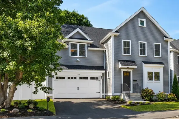 328 Village St #328, Medway, MA 02053