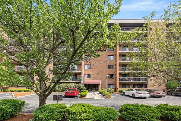 289 Elm St #15, Medford, MA 02155