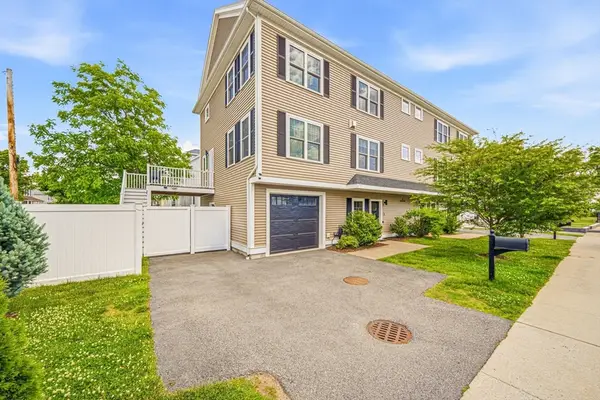 4 Boynton St #1, Waltham, MA 02453