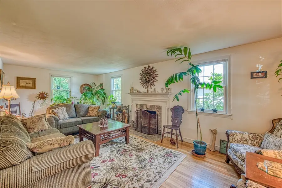 21 Tosca Drive, Brockton, MA 02301 - #3