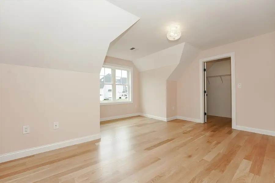 439 Landry Ave, North Attleboro, MA 02760 - #3