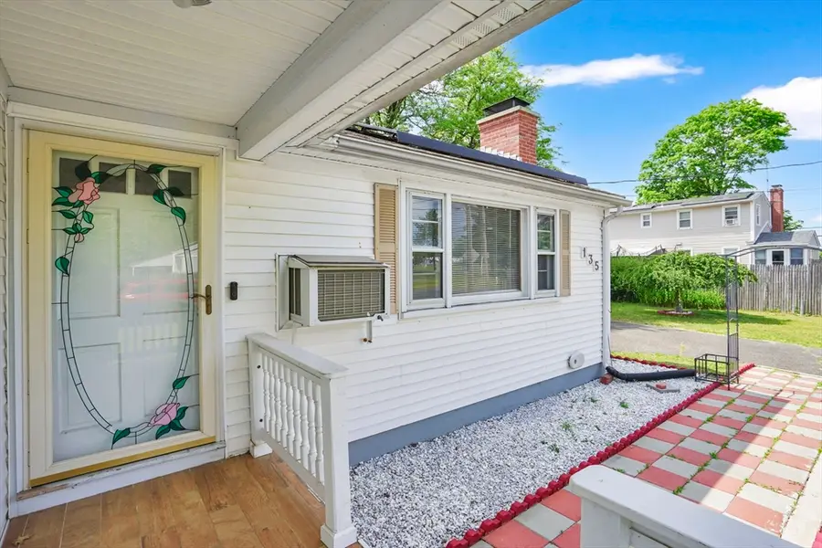 135 Bulat Dr, Springfield, MA 01129 - #3