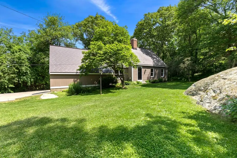 32 School St, Newbury, MA 01922 - #3