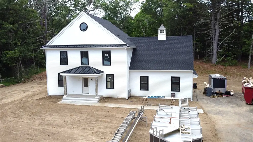 4 Station St, Kingston, MA 02364 - #1