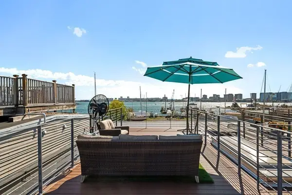 288 Marginal St #4, Boston, MA 02128