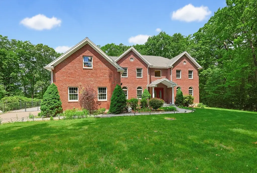 23 Goodnow Lane, Framingham, MA 01702 - #1