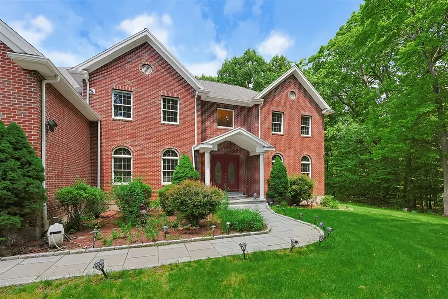 23 Goodnow Lane, Framingham, MA 01702 - #2