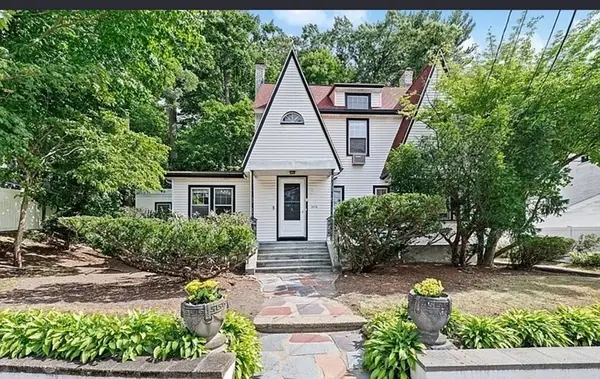2084 Washington St, Newton, MA 02462