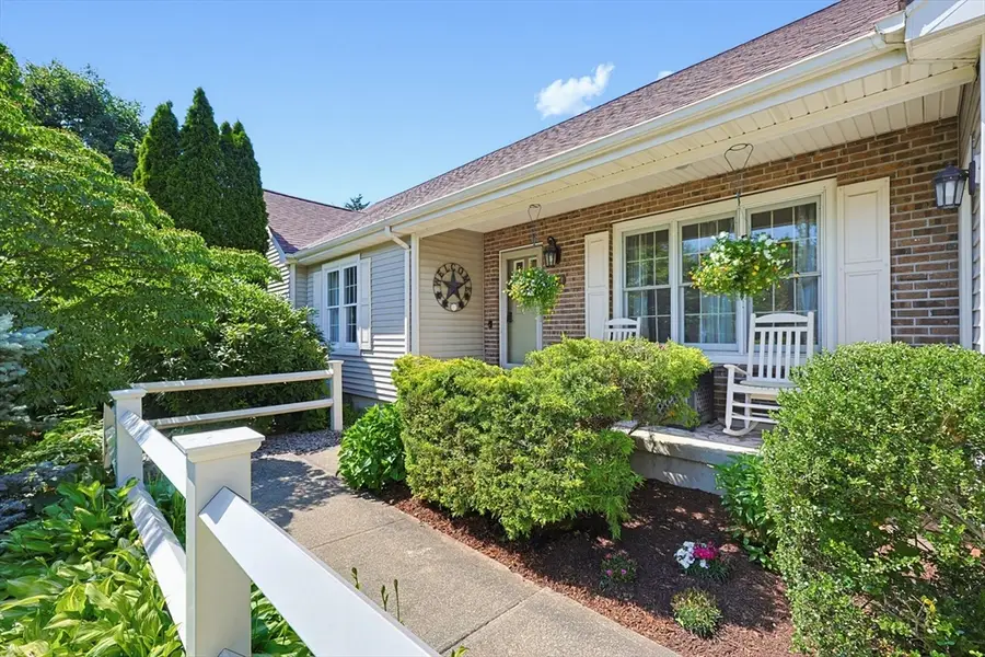 471 Hoppin Hill Ave, North Attleboro, MA 02760 - #2