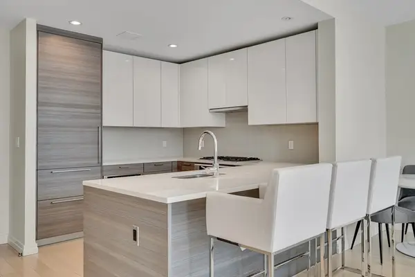 1 Franklin St #2309, Boston, MA 02110