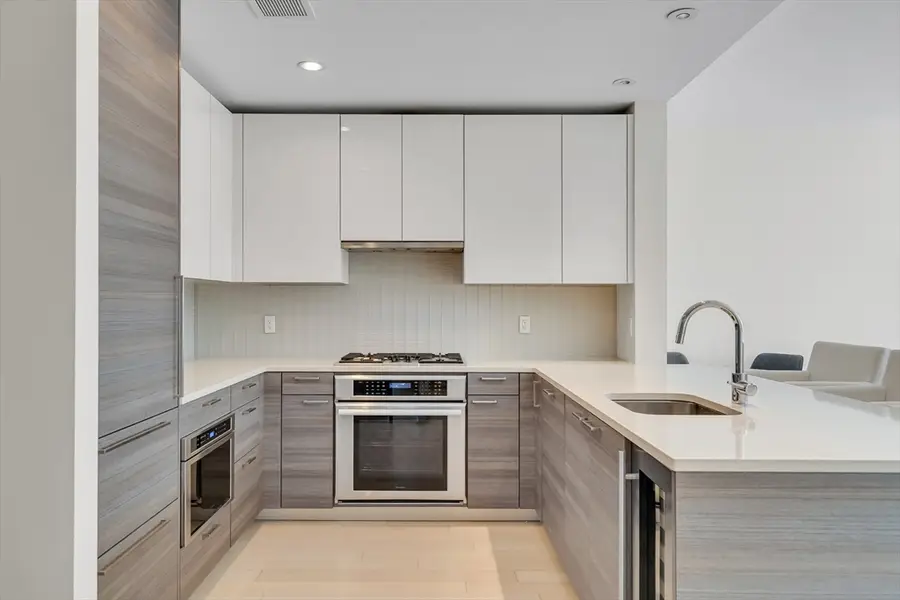 1 Franklin St #2309, Boston, MA 02110 - #3