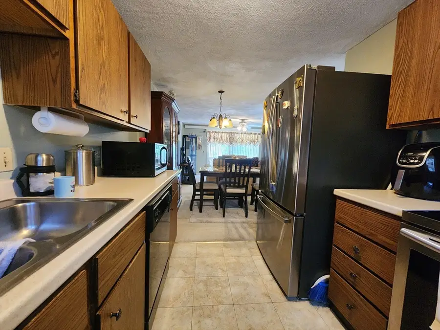 510 High Street, Clinton, MA 01510 - #3