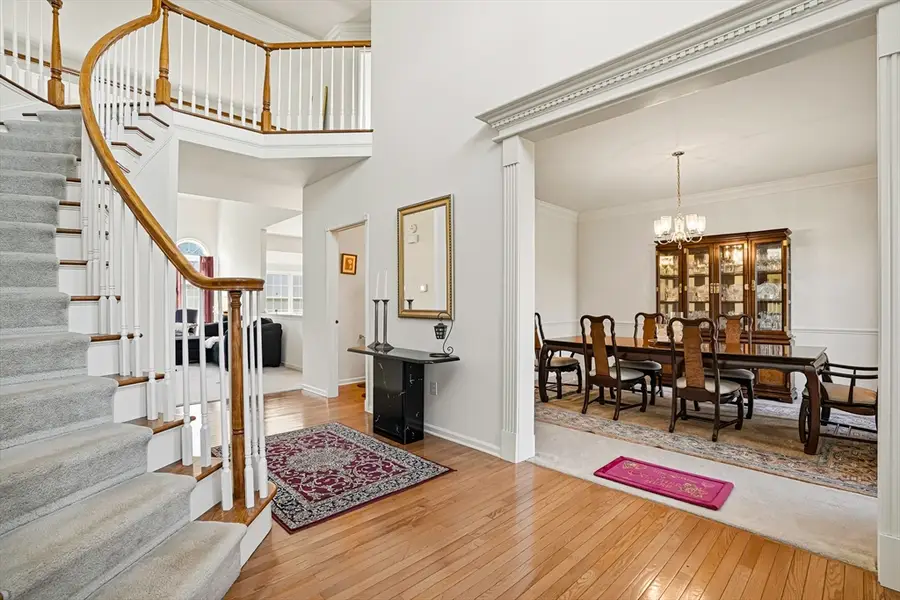 34 Hemingway St, Shrewsbury, MA 01545 - #3