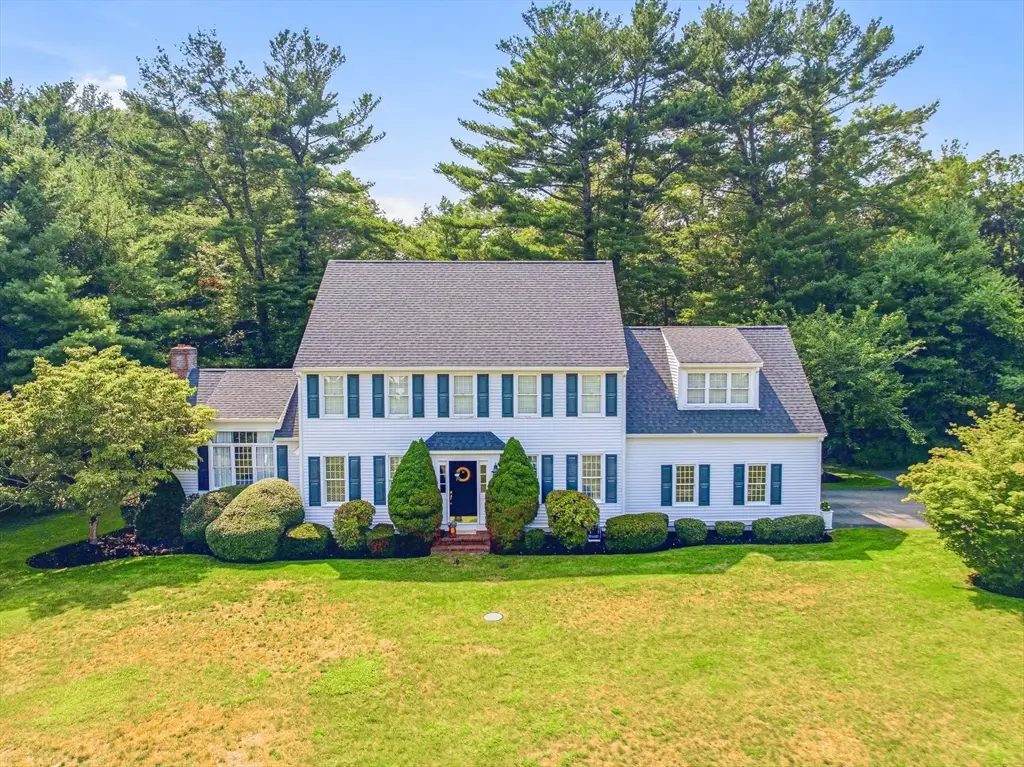 100 Fairway Dr, Halifax, MA 02338 - #1