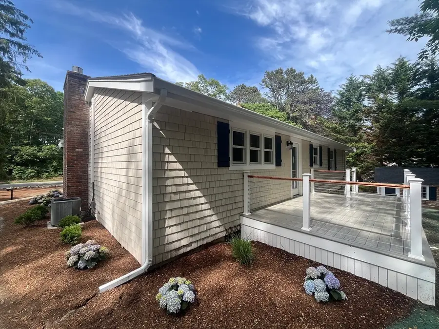 76 Sippewissett Rd, Falmouth, MA 02540 - #3