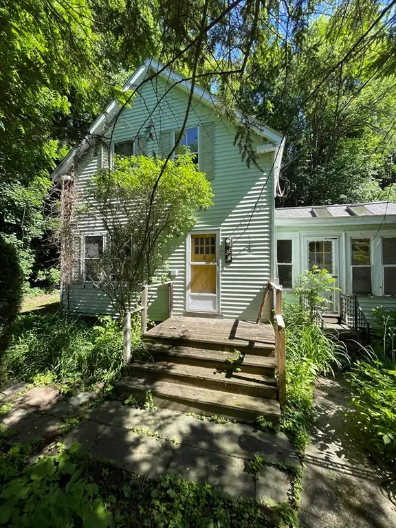 38 Fredonian St, Shirley, MA 01464 - #3
