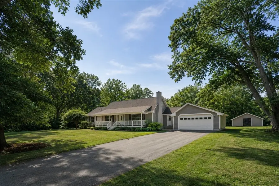 380 Woodward Ave, Seekonk, MA 02771 - #2