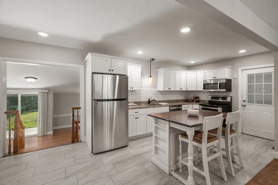 380 Woodward Ave, Seekonk, MA 02771 - #3