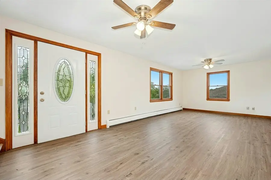 45 Dillon St, Worcester, MA 01604 - #3