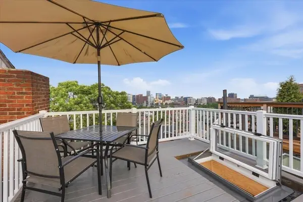6. Goodwin Pl.. #4, Boston, MA 02114