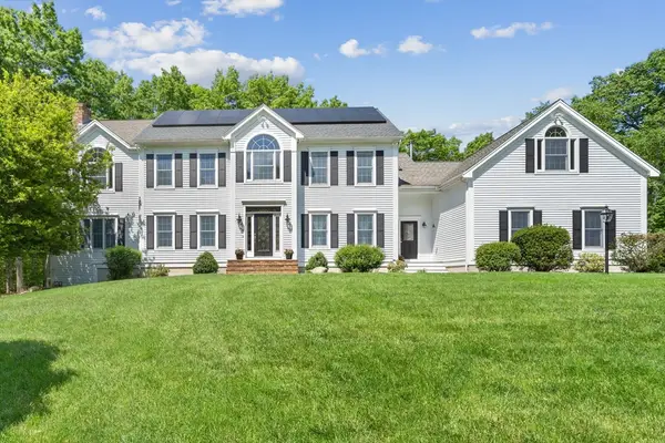 29 Northwoods Rd, Groton, MA 01450