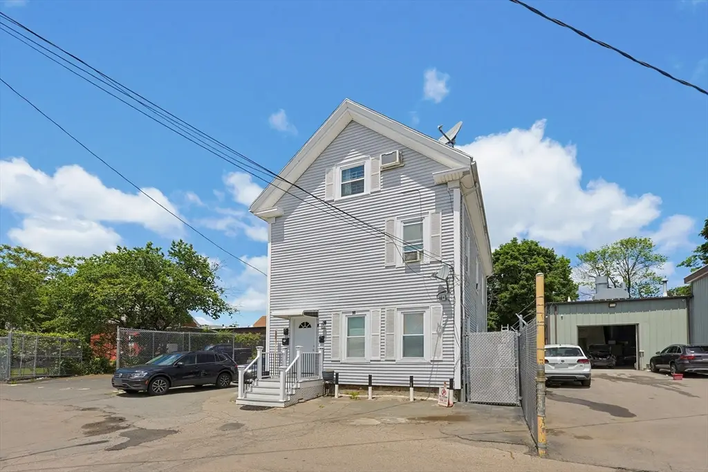 18 Washburn Ave, Brockton, MA 02301 - #1