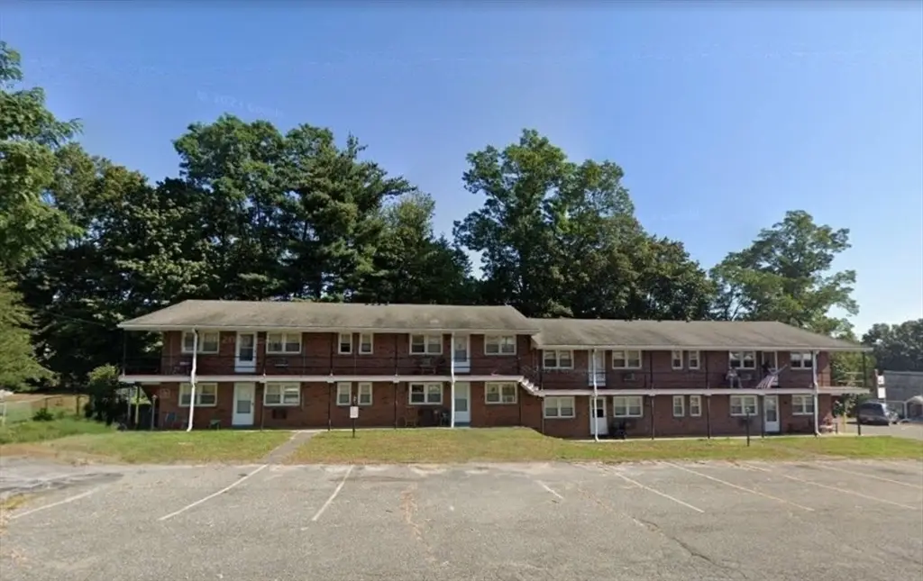 438 Springfield, Agawam, MA 01001 - #1