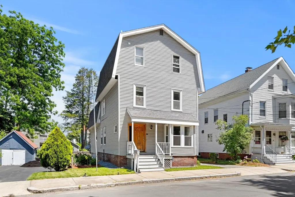 21 Carleton Ave, Haverhill, MA 01835 - #1