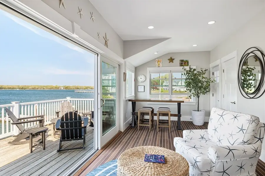 8 Bonneau Court, Dartmouth, MA 02748 - #3