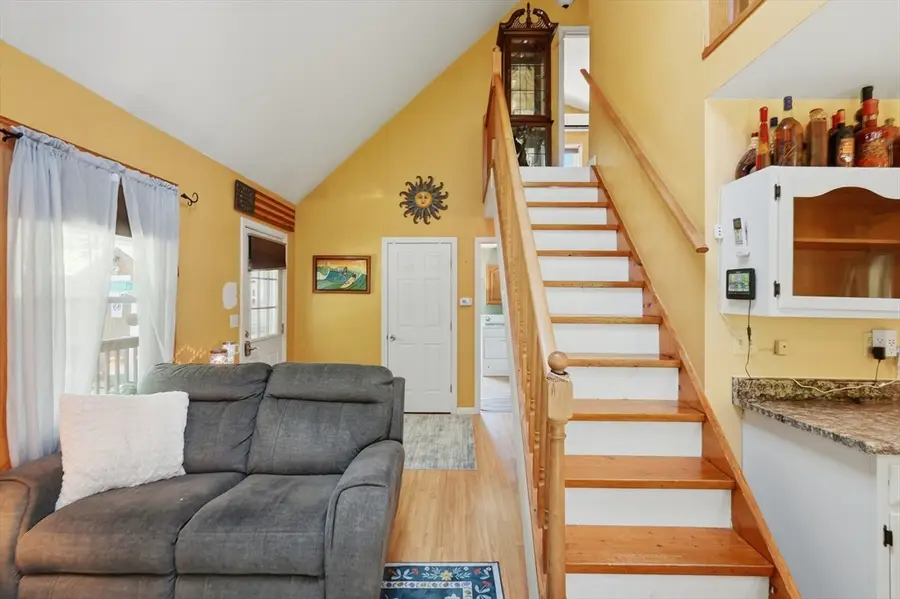 16 Kosta Avenue, Rutland, MA 01543 - #3