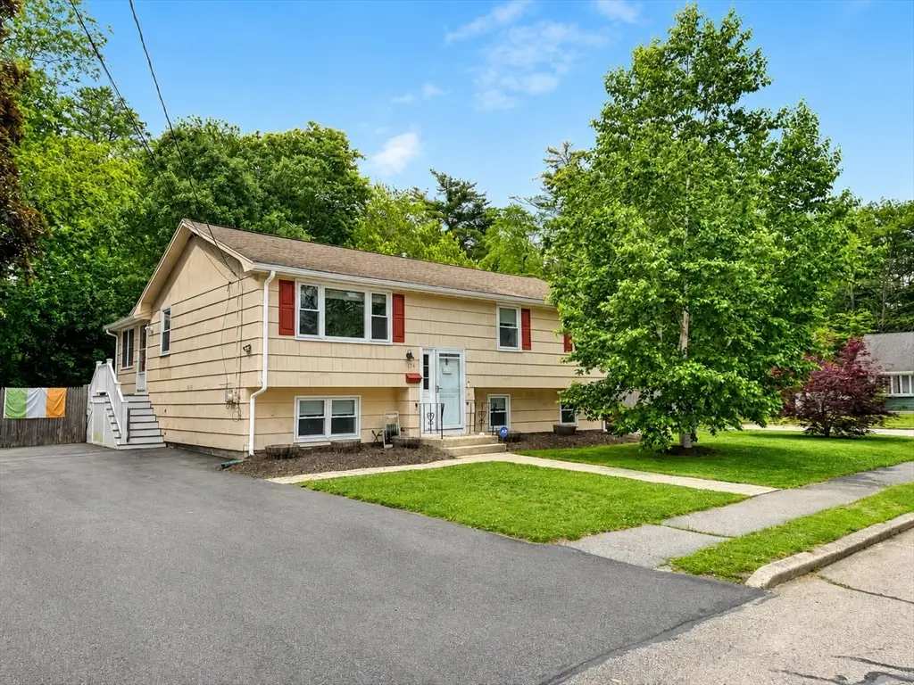 174 Damon Rd, Rockland, MA 02370 - #1