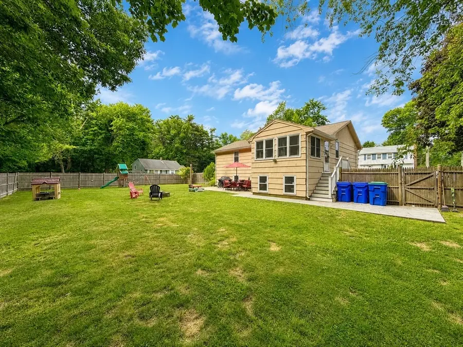 174 Damon Rd, Rockland, MA 02370 - #3