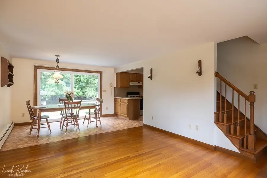 350 N Main St, Raynham, MA 02767 - #2