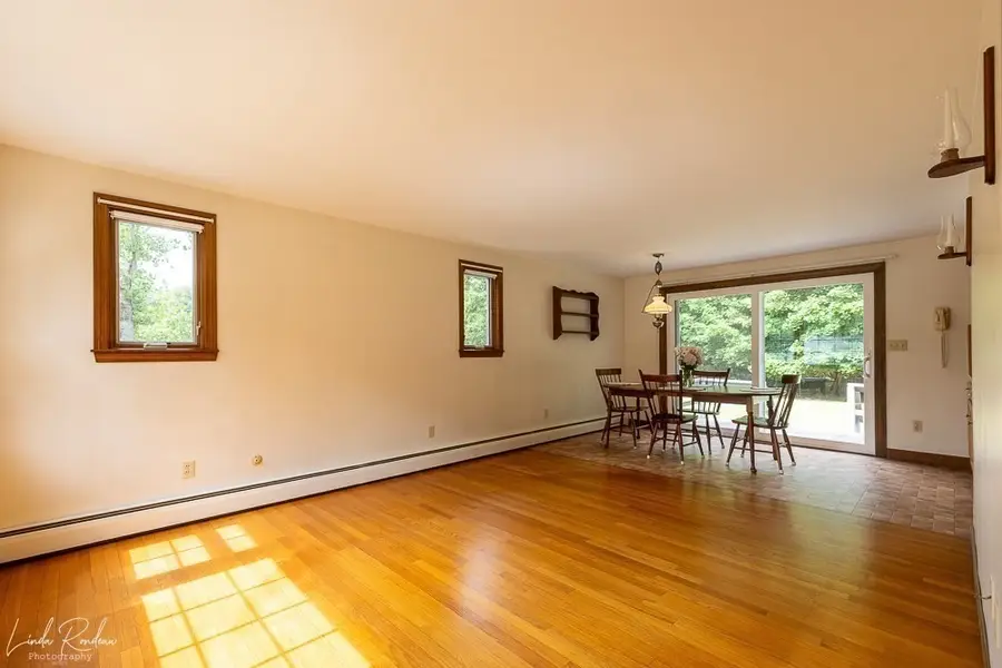 350 N Main St, Raynham, MA 02767 - #3