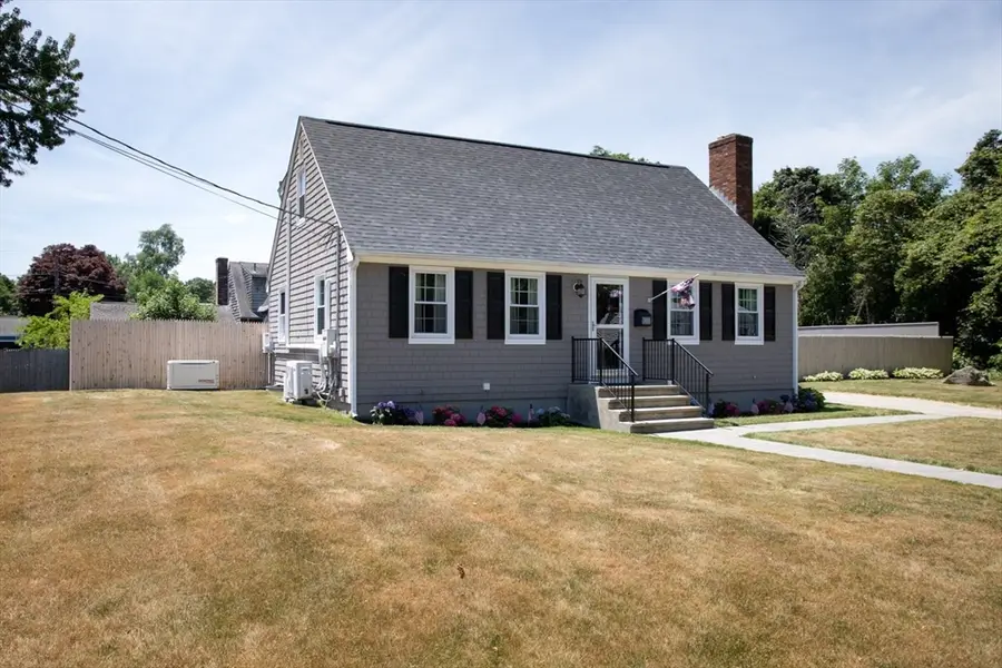 100 Sycamore St, Swansea, MA 02777 - #2