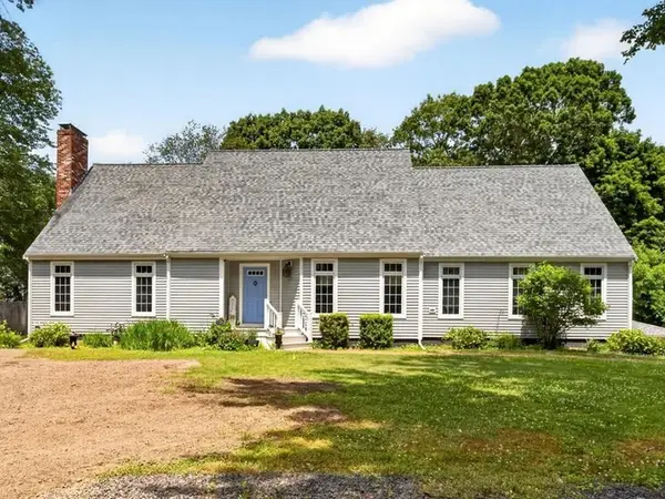 346 Judson St, Raynham, MA 02767