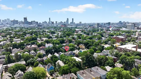 62 Antrim St, Cambridge, MA 02139