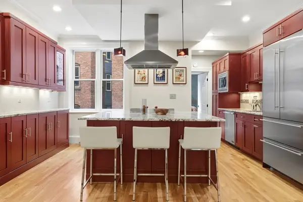 34 Station Street #3, Brookline, MA 02445