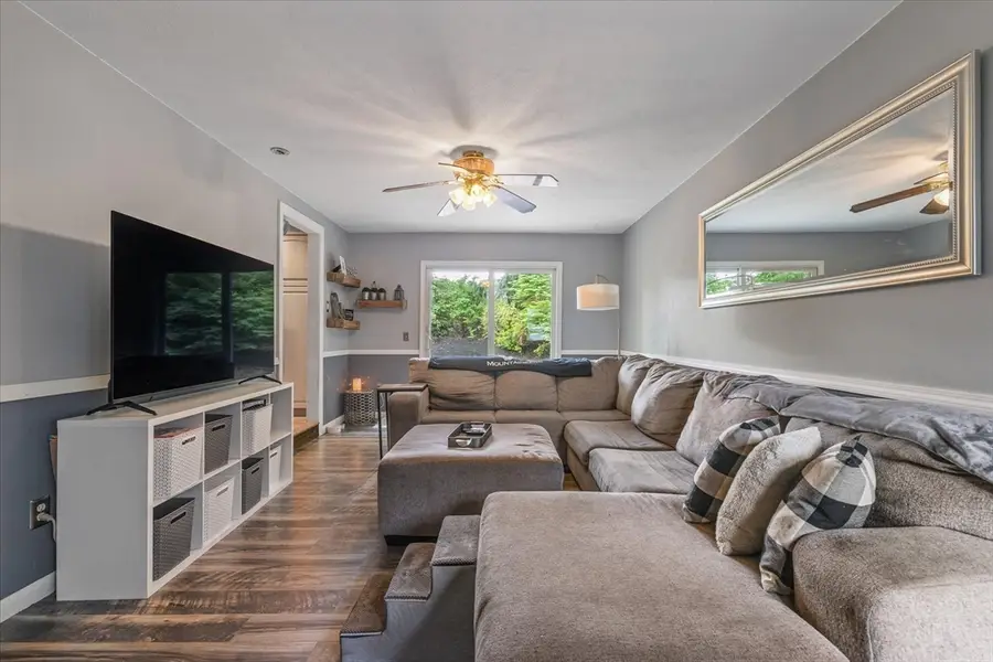 81 Highland Ave, Holden, MA 01520 - #3