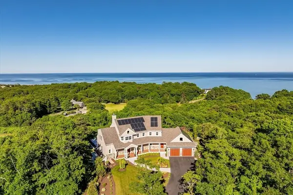 9 Clare Rd, Plymouth, MA 02360